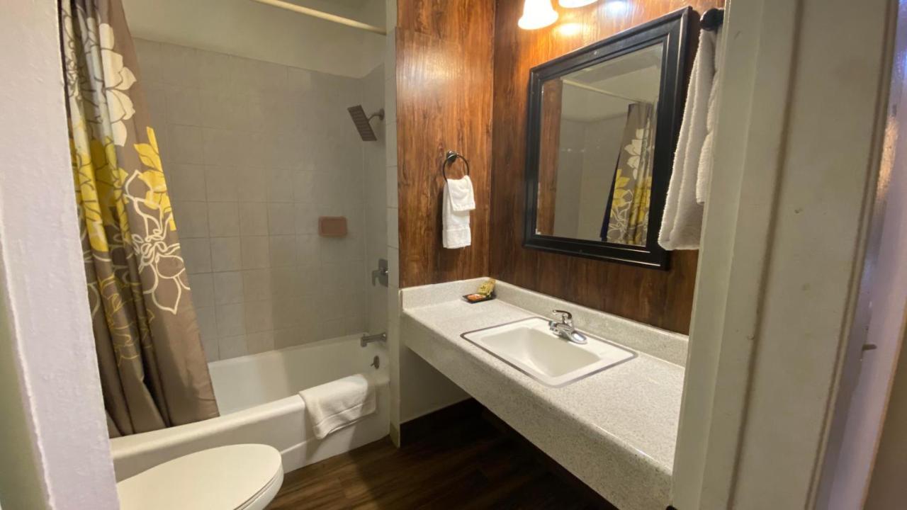 Villa Park Motel Ориндж Екстериор снимка