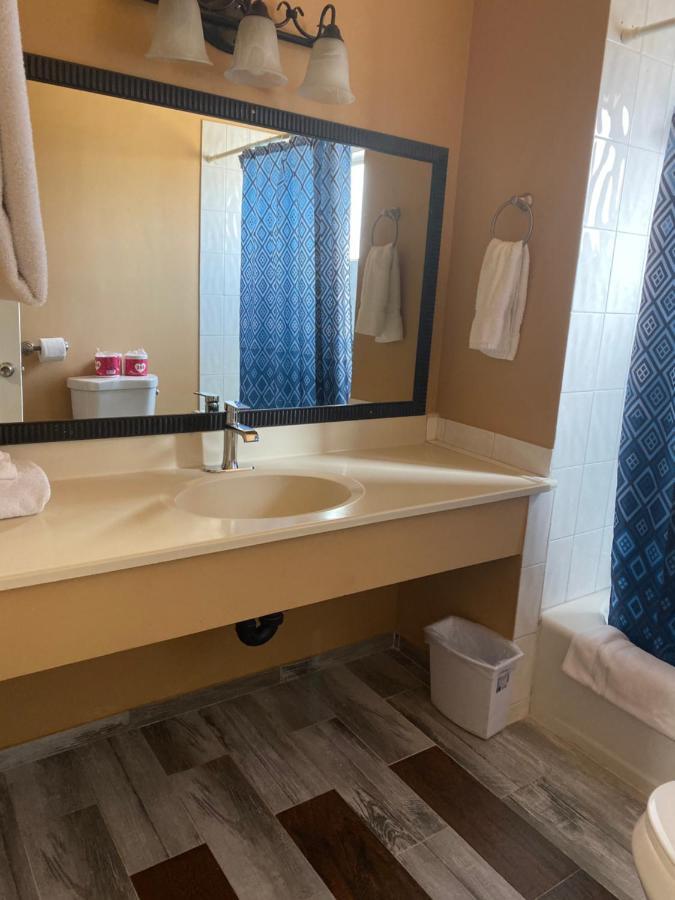 Villa Park Motel Ориндж Екстериор снимка
