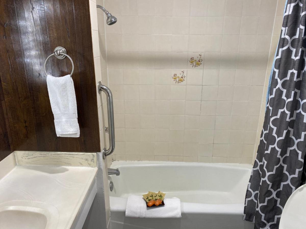 Villa Park Motel Ориндж Екстериор снимка